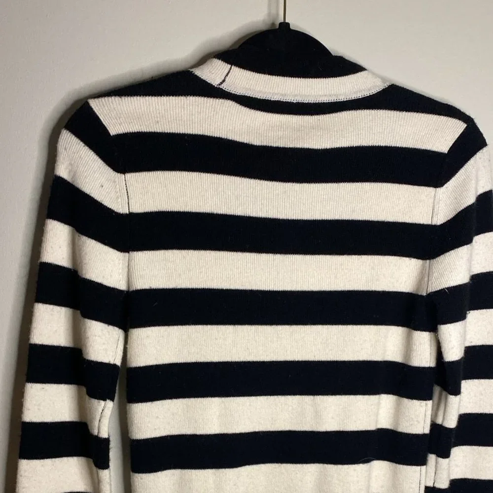 Le Superbe Wool and Cashmere Turtleneck Sweater - Picture 5 of 7